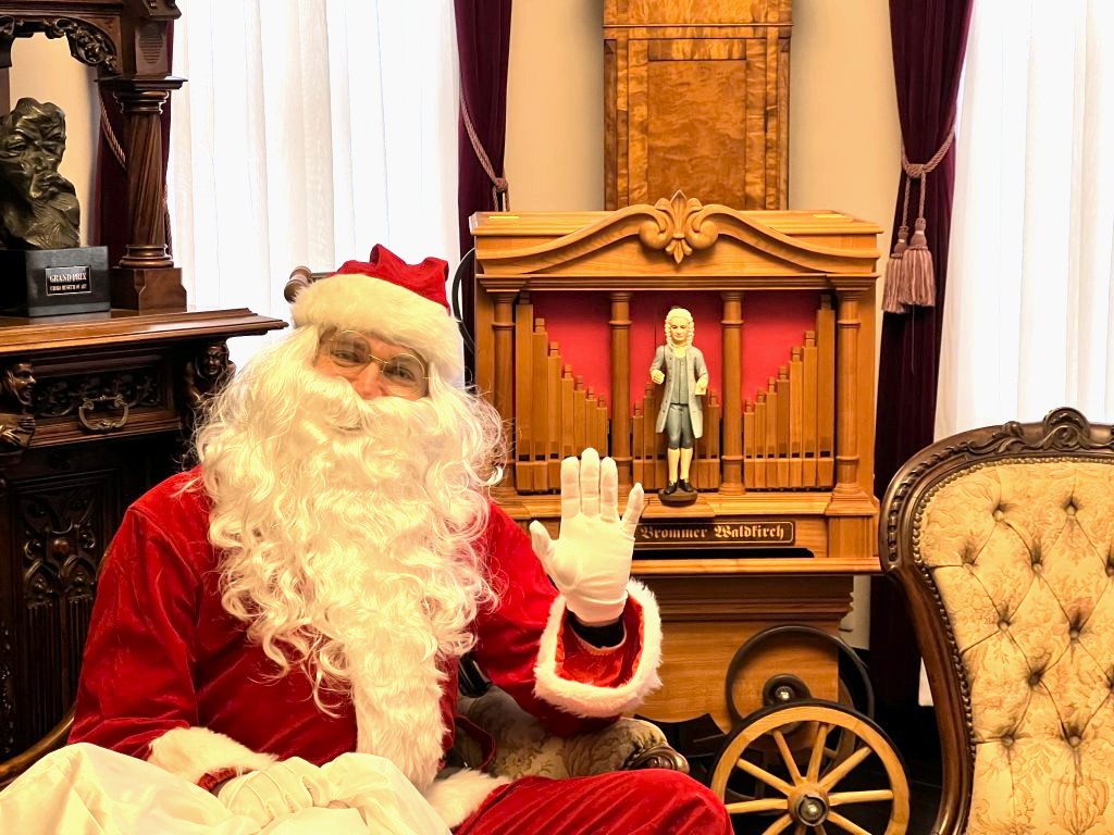 12月の営業スケジュールのご案内 3 9fae07e69944a9ccdaac689bcffed4ea